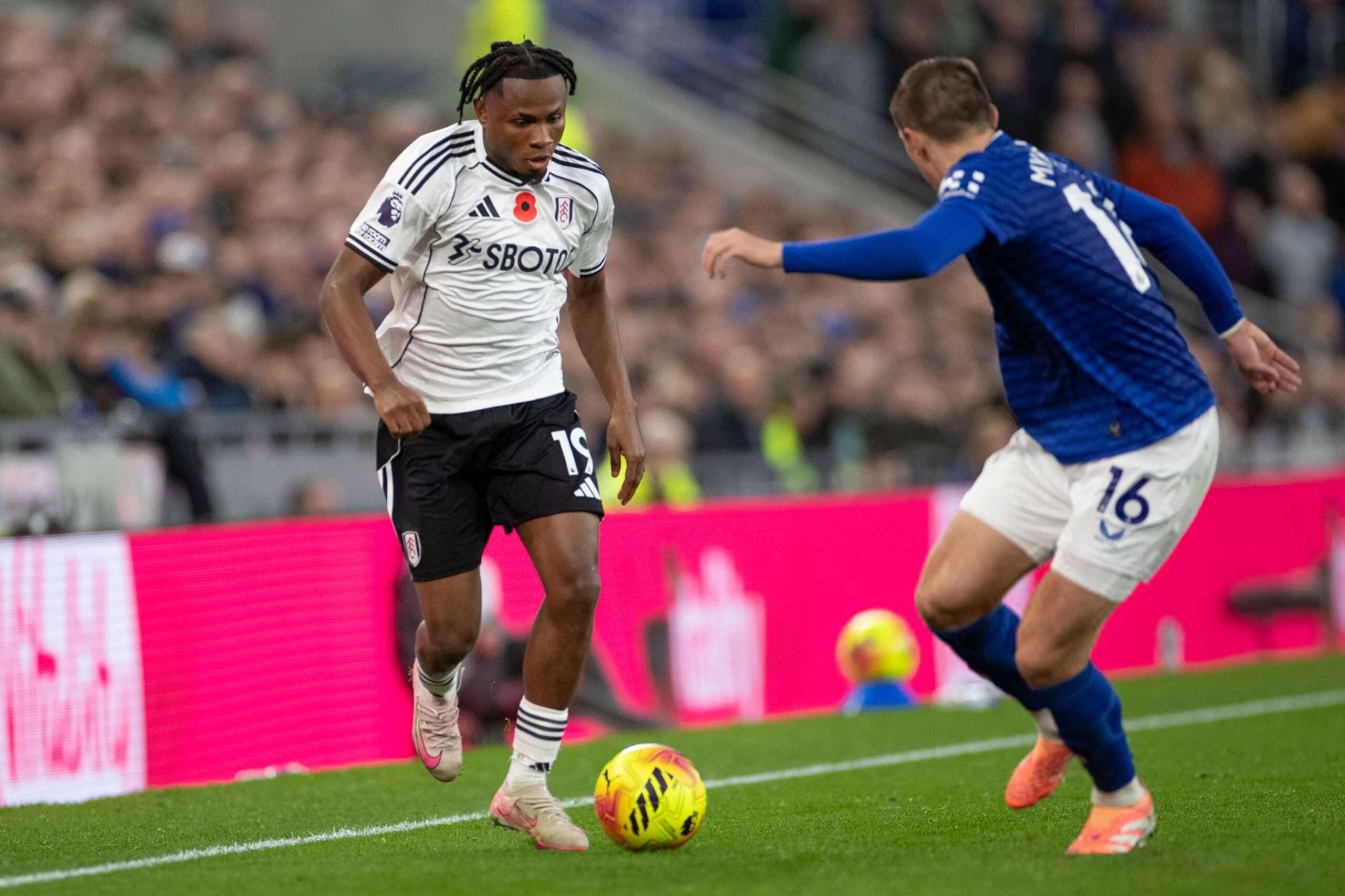 Fulham Send Clear Message to AC Milan Over Samu Chukwueze Transfer