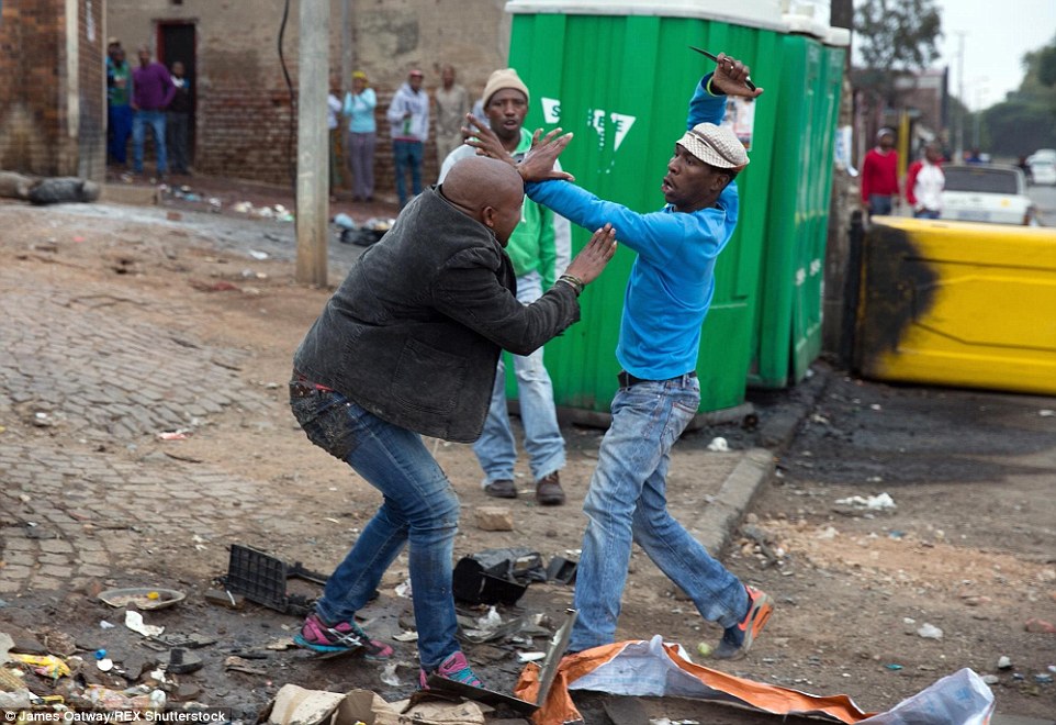 Nigeria Condemns Killing of Two Citizens in South Africa, One in Côte d’Ivoire